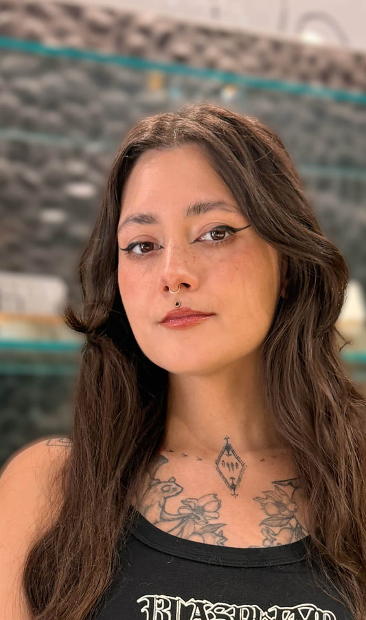 B - Gallery Assistant