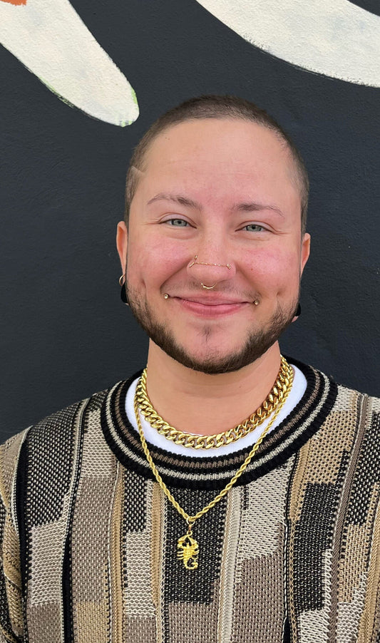 Kenzie - Gallery Supervisor/Piercer