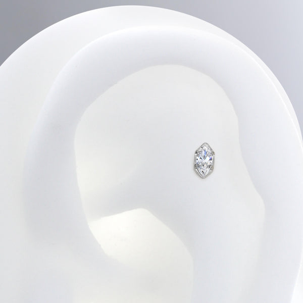 Marquise Prong - Faceted - Titanium
