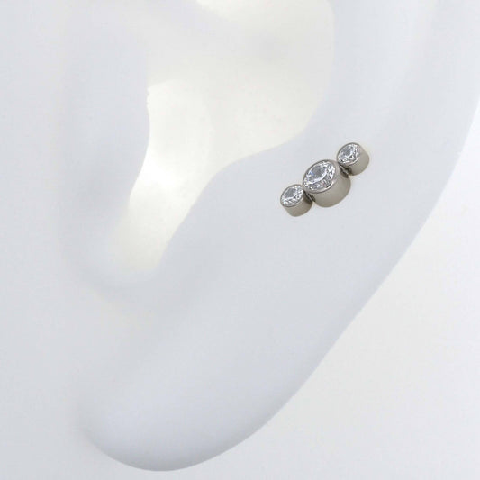 Bezel-Set Faceted 3 Gem Cluster - Curved